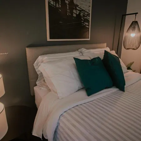 Vista Al Mar, Acceso Directo, Moderno Y Nuevo 6 Pax Apartamento *
