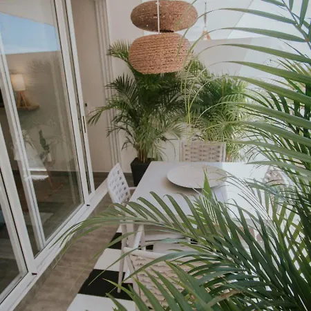 Apartment Vista Al Mar, Acceso Directo, Moderno Y Nuevo 6 Pax